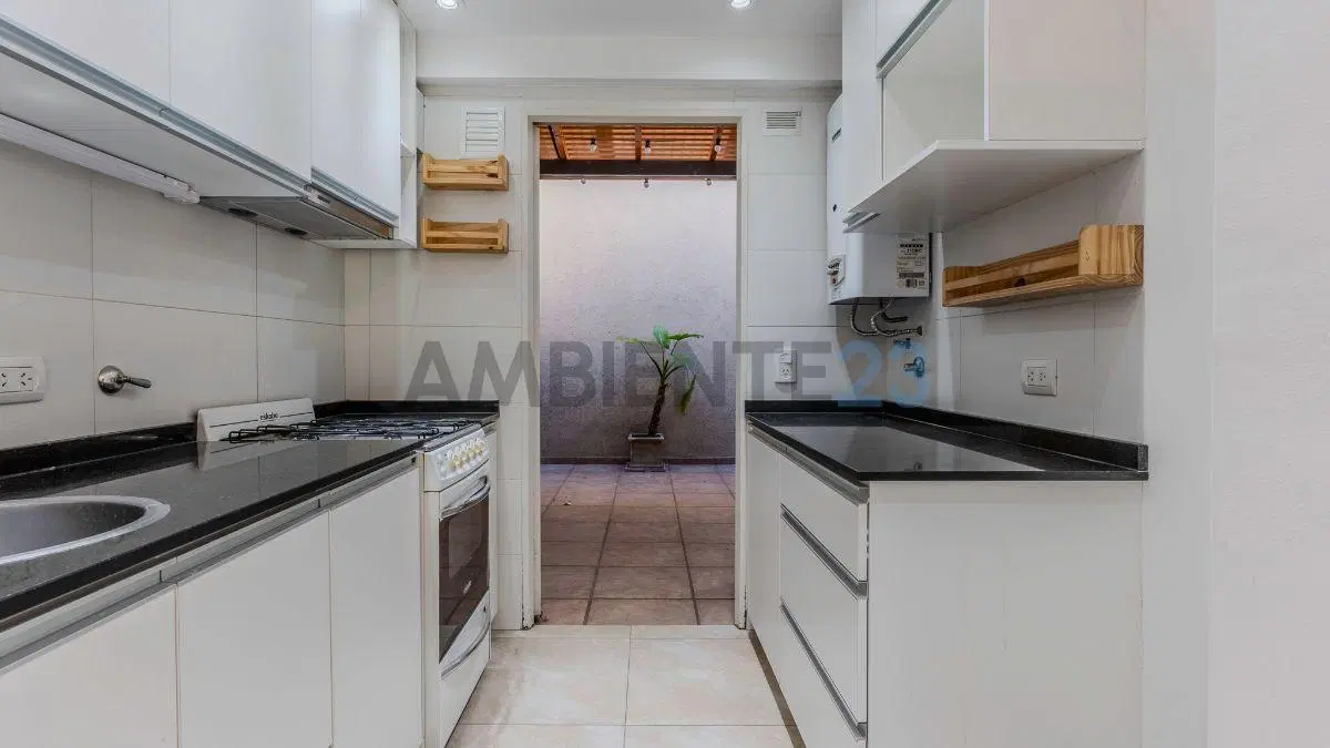 Departamento 3 Ambientes Tipo Duplex en Venta en Villa del Parque con 2 Cocheras y Patio 2
