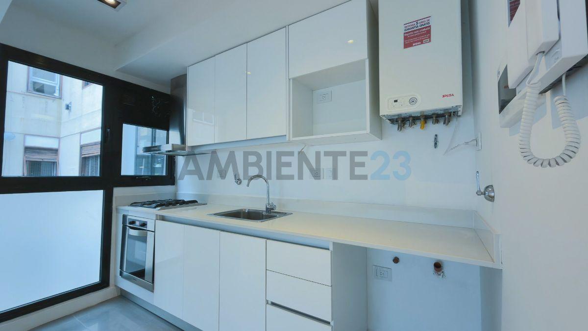 Foto de Departamento 2 ambientes con balcón en alquiler - Belgrano R, imagen 4