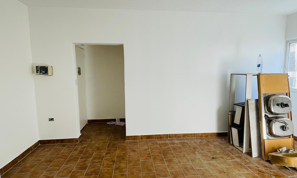 Excelente Departamento de 3 Ambientes, Caballito, Emilio Mitre 2