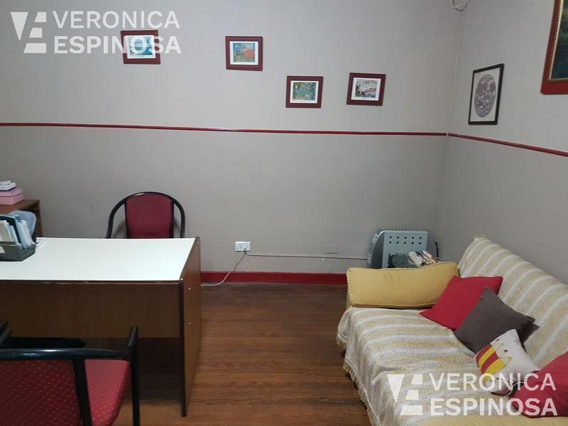 Casa en PH en Venta Moron. Zona Comercial Cuatro Ambientes 1