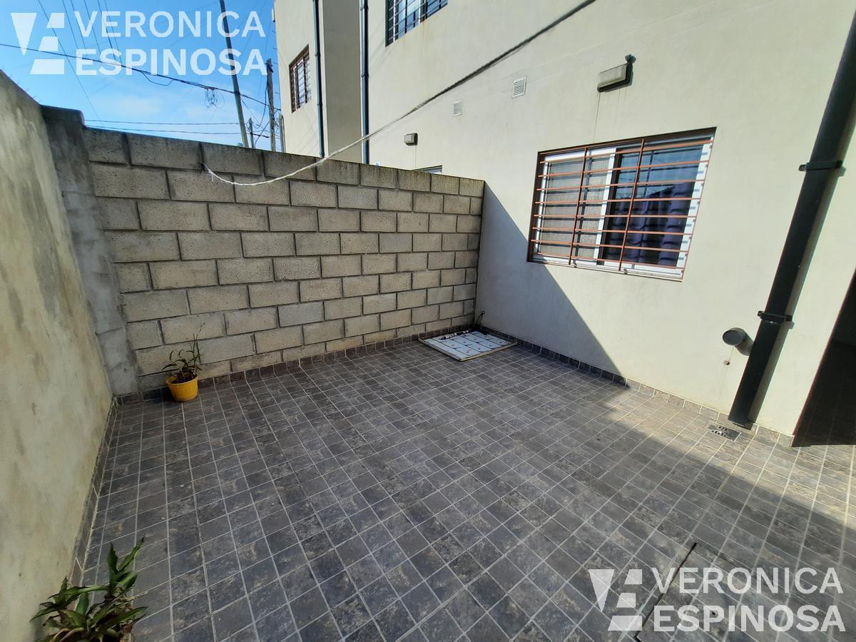 Departamento de Dos Ambientes en Venta - Moron Sur 3