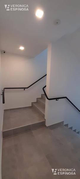 Departamento de Dos Ambientes en Venta, Haedo. Excelente Ubicación. 3