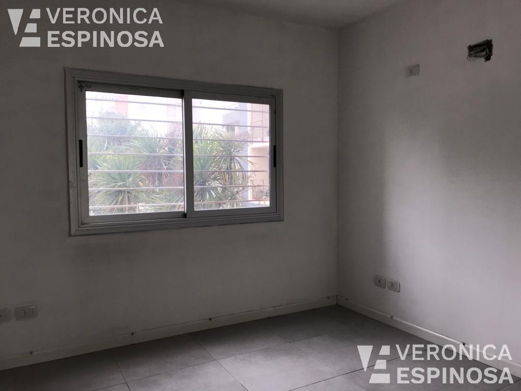 Departamento Dos Ambientes con Balcon Al Frente - Moron Centro 1