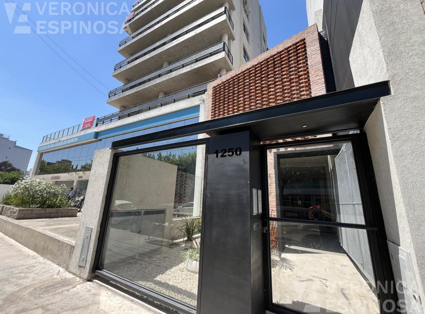 Departamento de dos ambientes en venta, Morón.