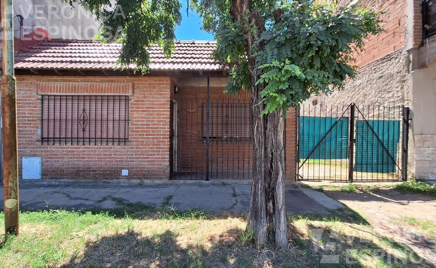 Casa Venta Moron Dos Dormitorios
