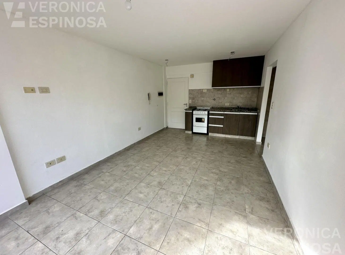 Departamento de dos ambientes, en venta, Moron. 3