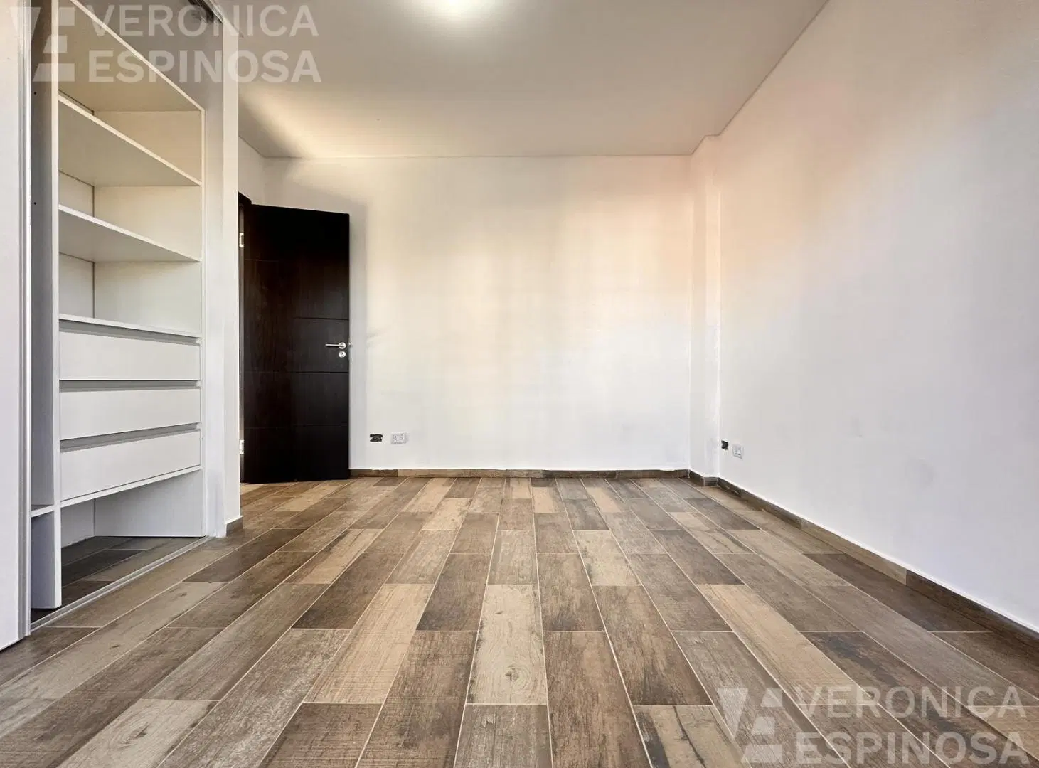 Departamento de dos ambientes con cocheras en venta, Moron 2