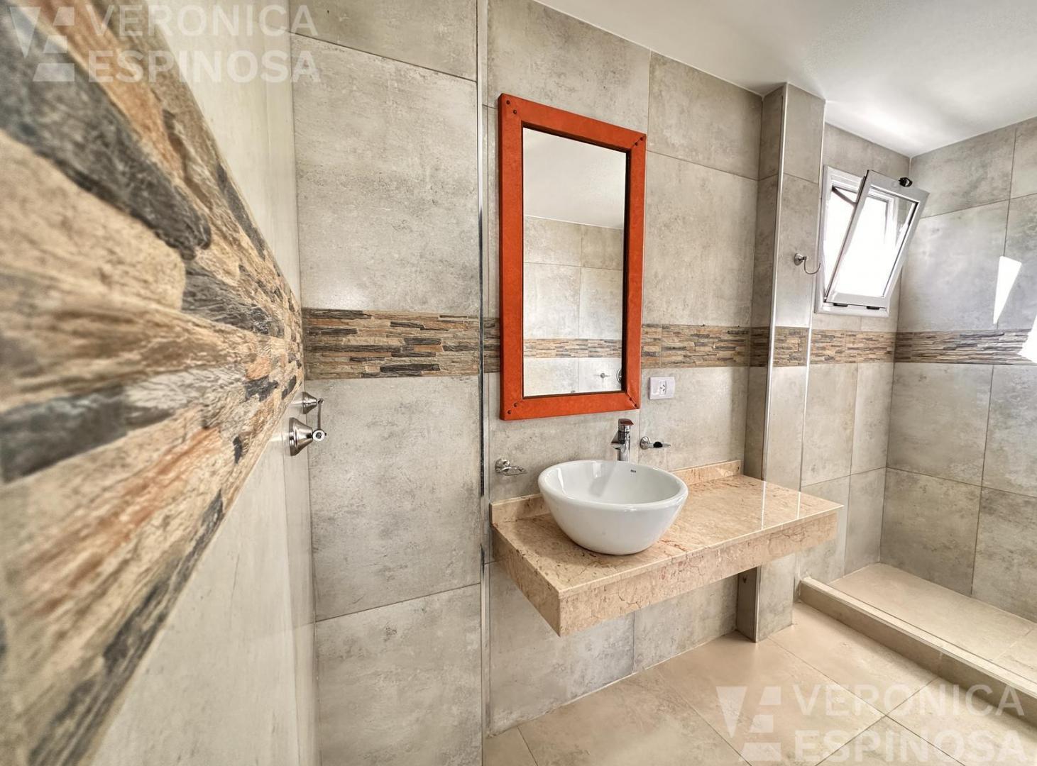 Foto de Departamento de dos ambientes con cocheras en venta, Moron, imagen 4
