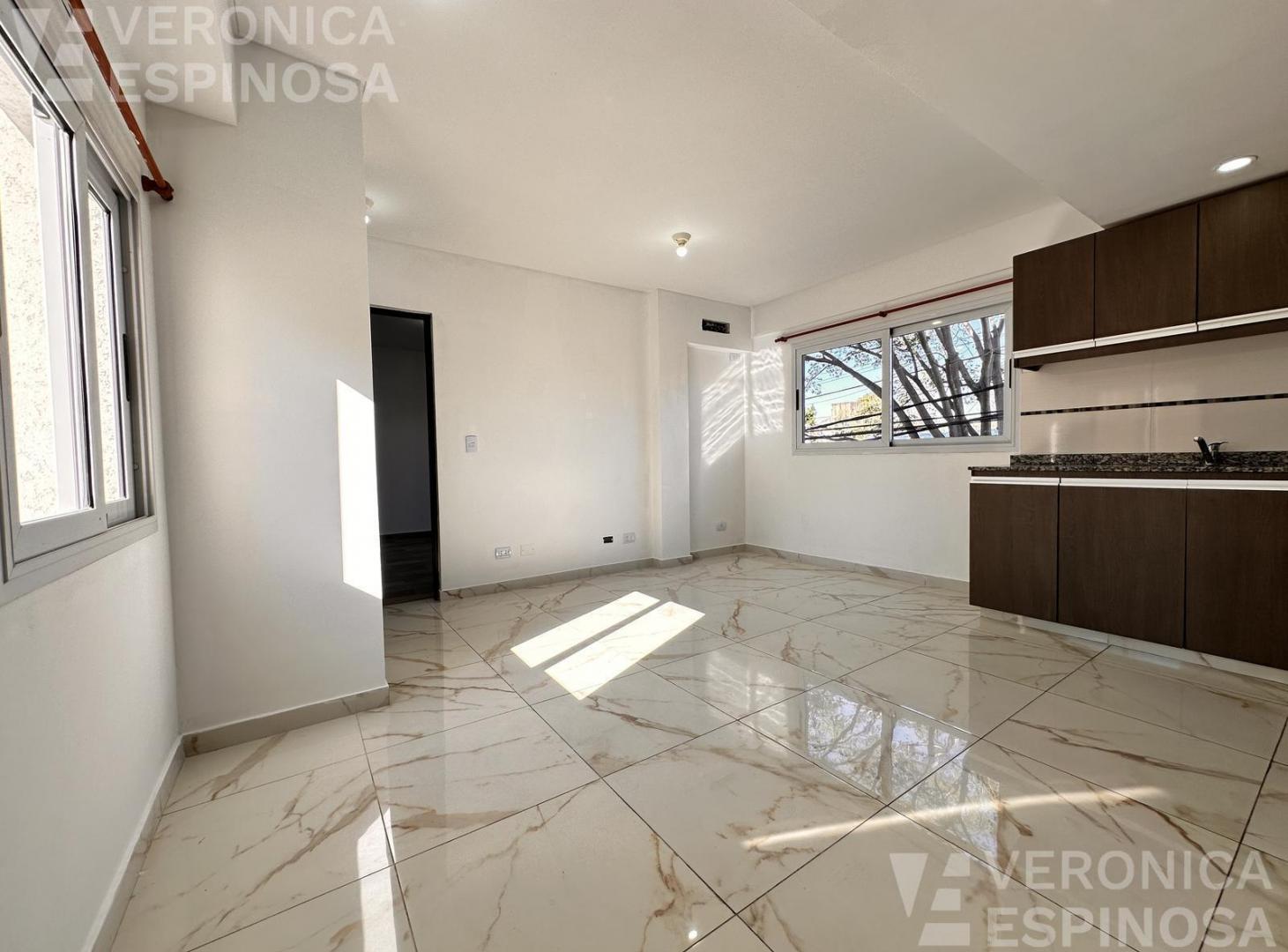 Departamento de dos ambientes con cocheras en venta, Moron