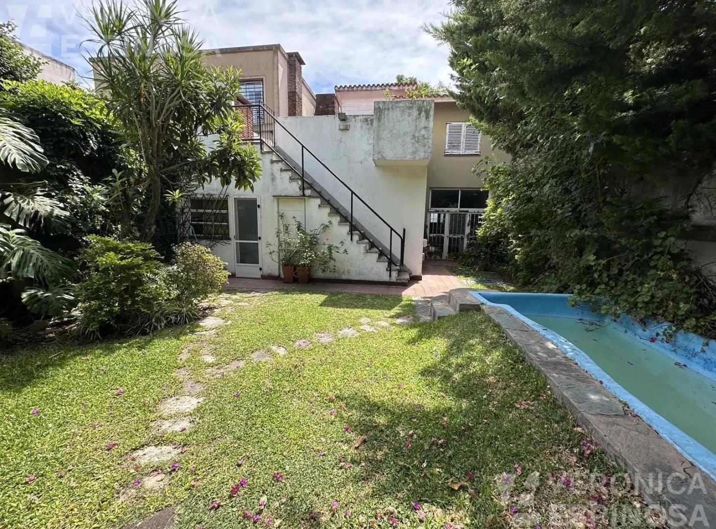 Casa de cinco ambientes en venta en Haedo Norte 4