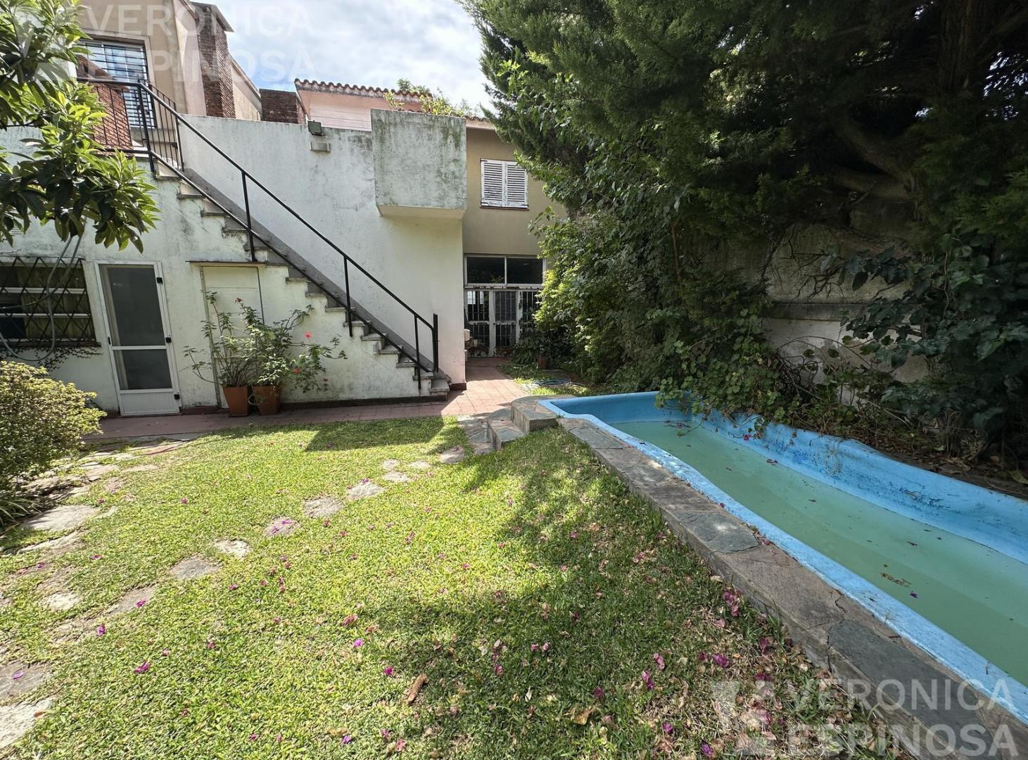 Foto de Casa de cinco ambientes en venta en Haedo Norte, imagen 3