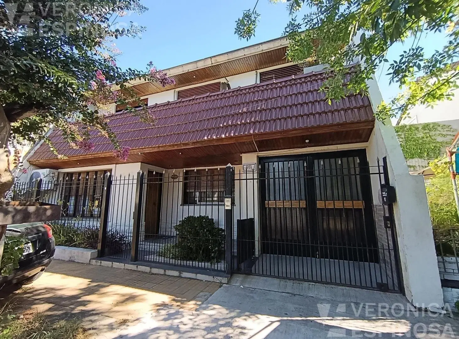 PH de cinco ambientes en venta, Villa Luzuriaga. Excelente ubicacion 2