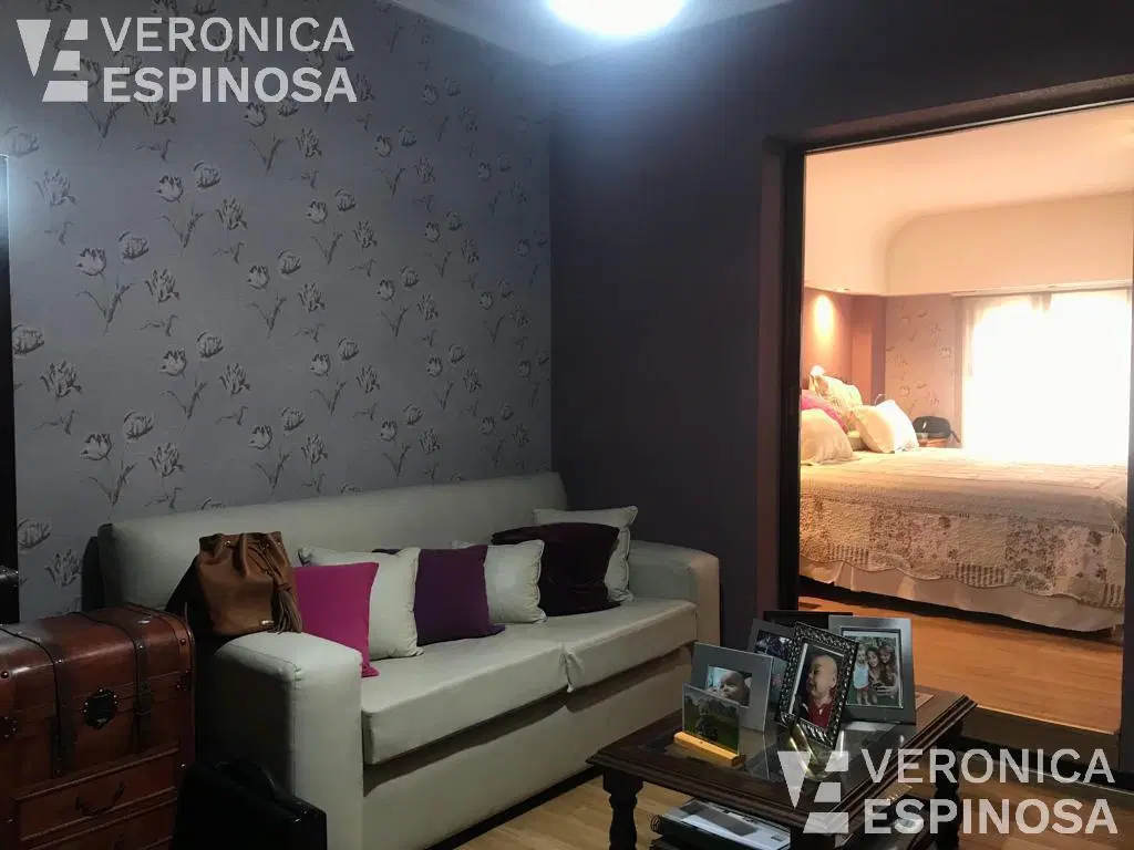 Casa en venta en Moron 3