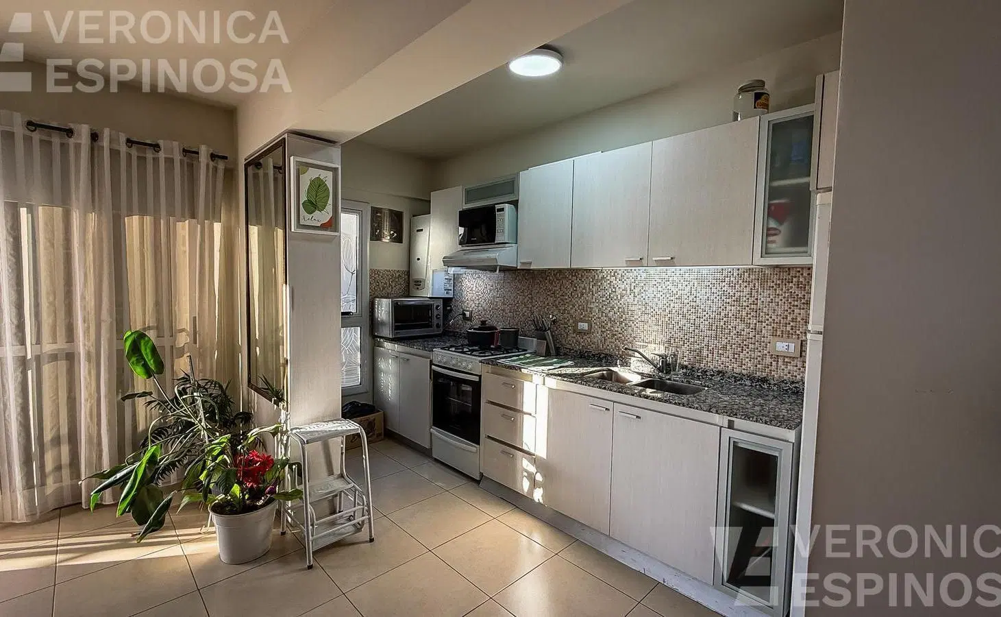 Departamento en venta de tres ambientes en Moron Sur 5