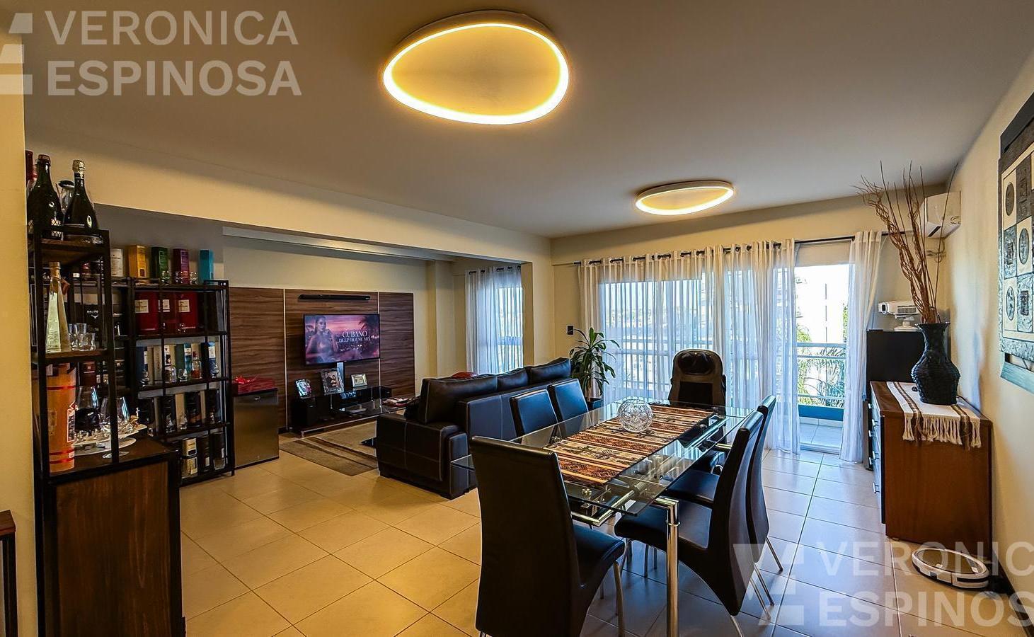 Departamento en venta de tres ambientes en Moron Sur