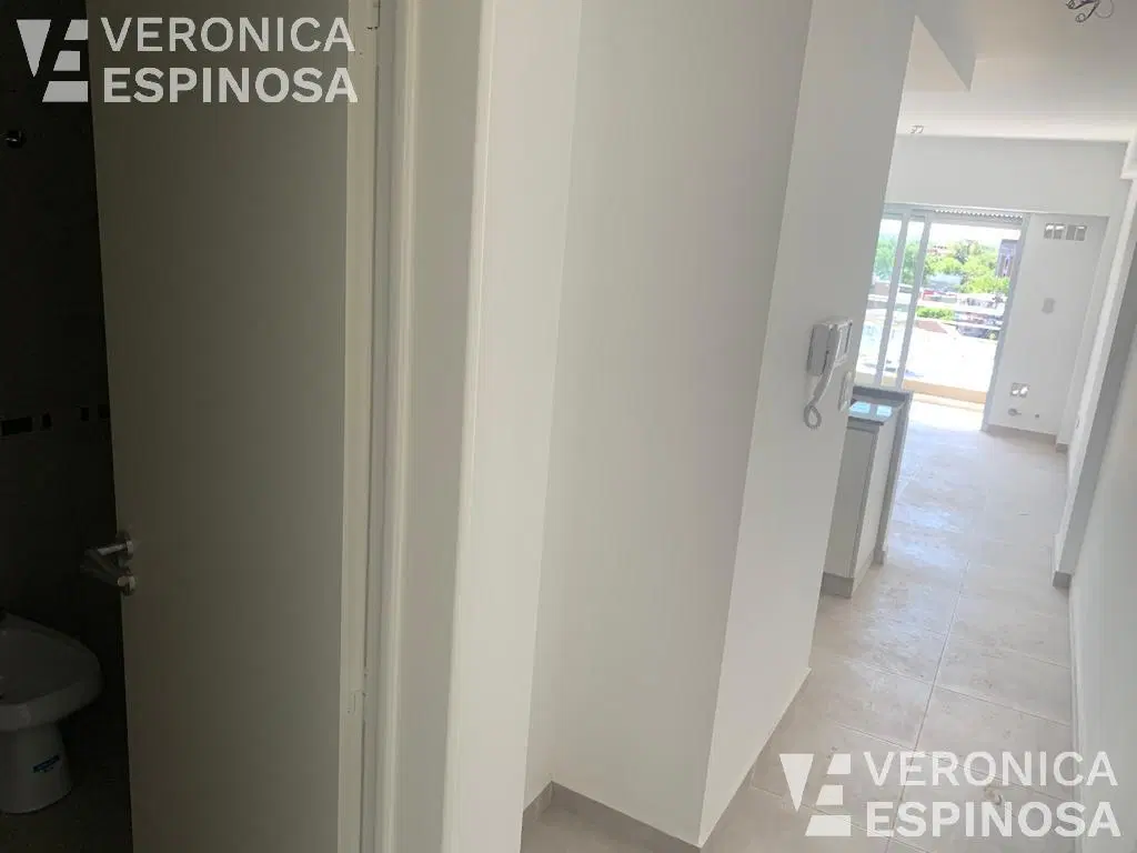 Departamento de dos ambientes en venta, Moron 3