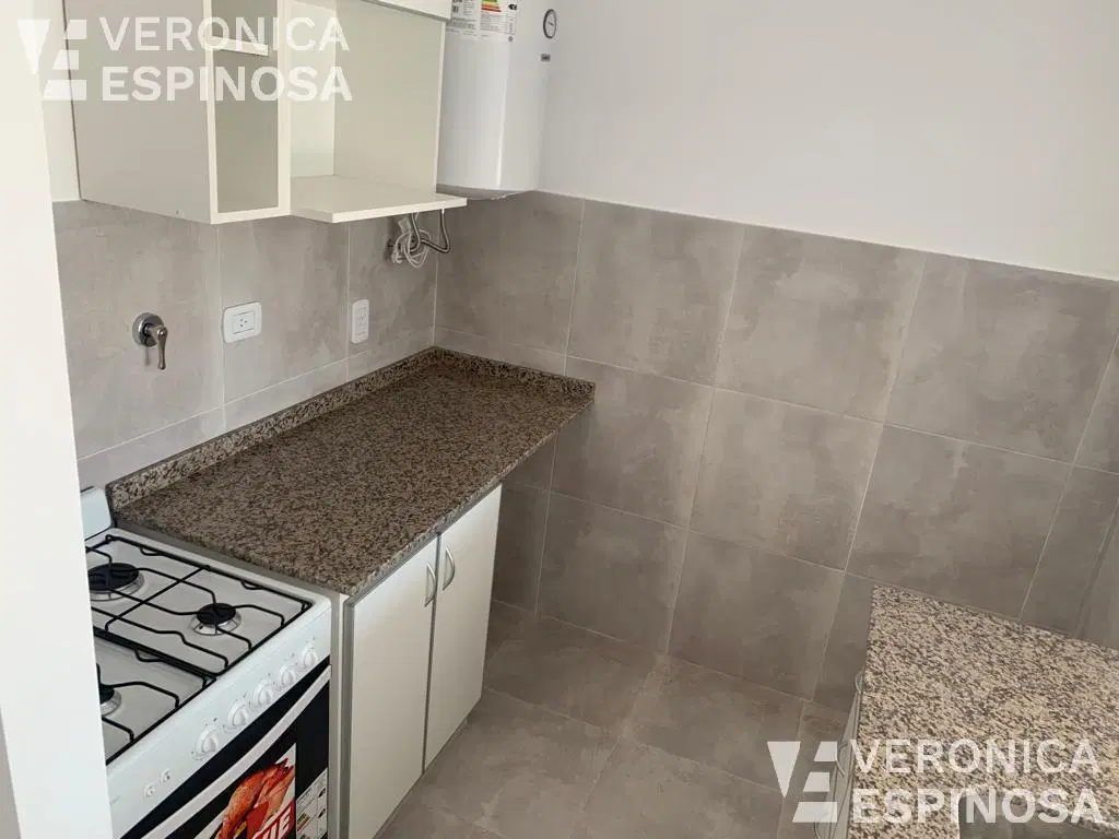 Departamento de dos ambientes en venta, Moron 2