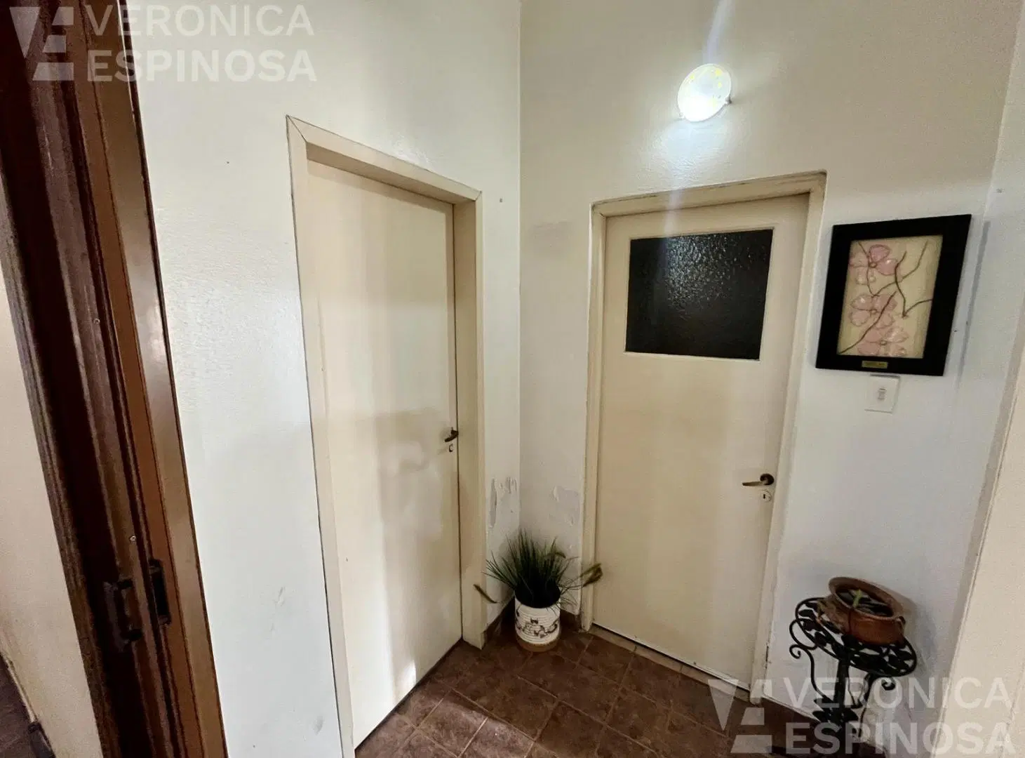 Casa de cuatro ambientes en venta, en Villa Luzuriaga 4