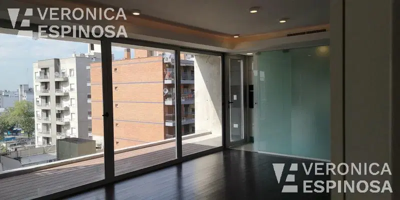 Departamento cuatro ambientes en Castelar. Edificio de categoría 3