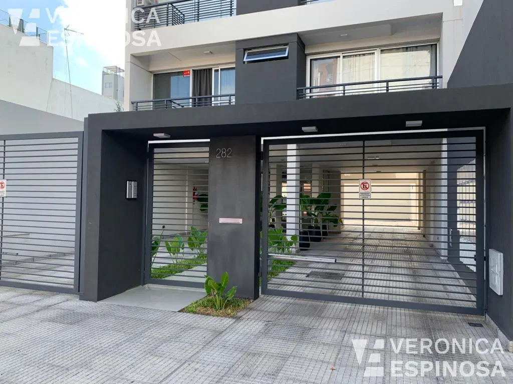 Departamento de dos ambientes en venta, Moron Sur. 5