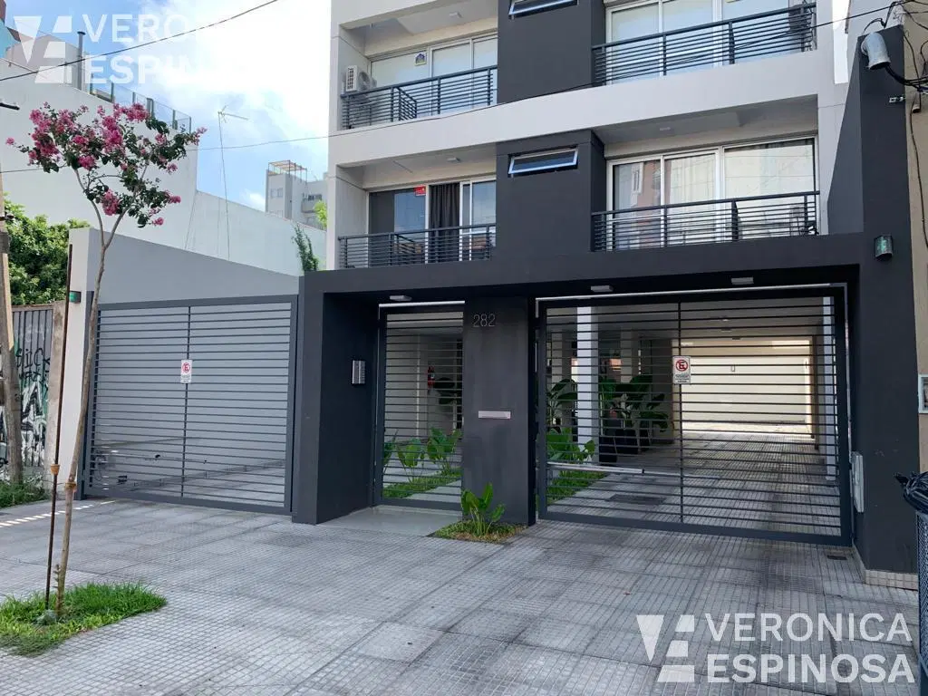 Departamento de dos ambientes en venta, Moron Sur. 4