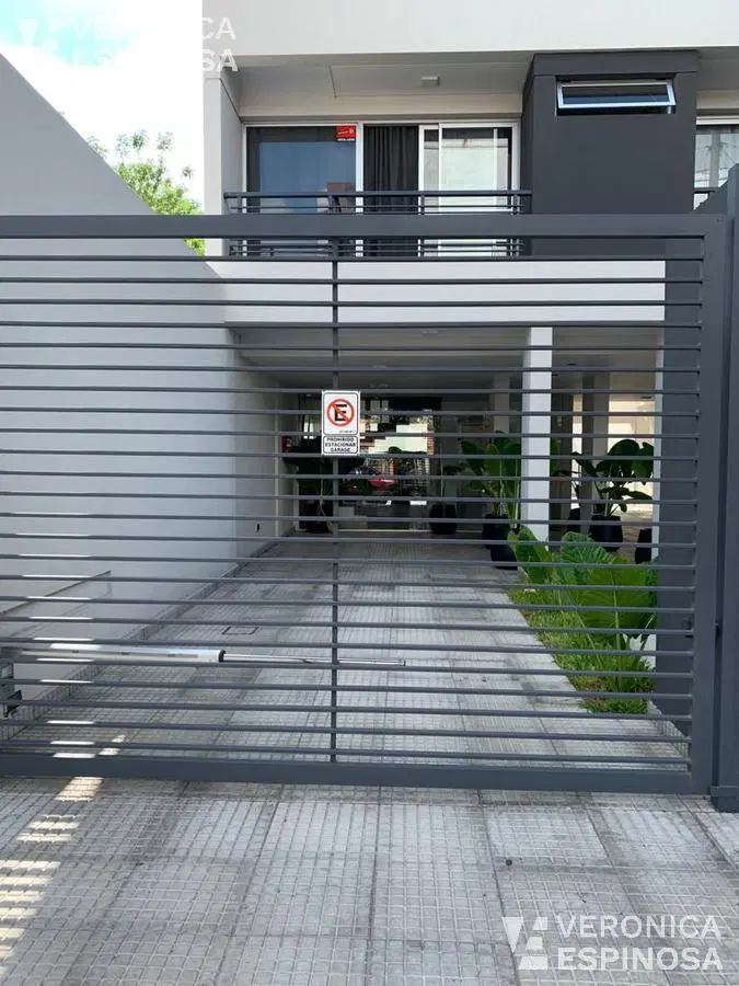Departamento de dos ambientes en venta, Moron Sur. 3