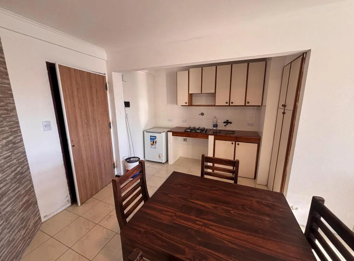 Departamento de dos ambiente en alquiler, Moron 2