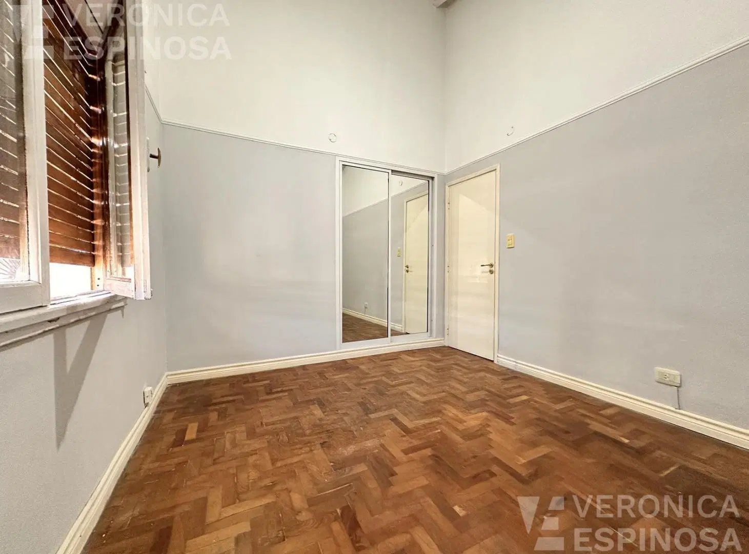 casa 3 ambientes con cochera en venta villa luzuriaga, vivienda multifamiliar 3