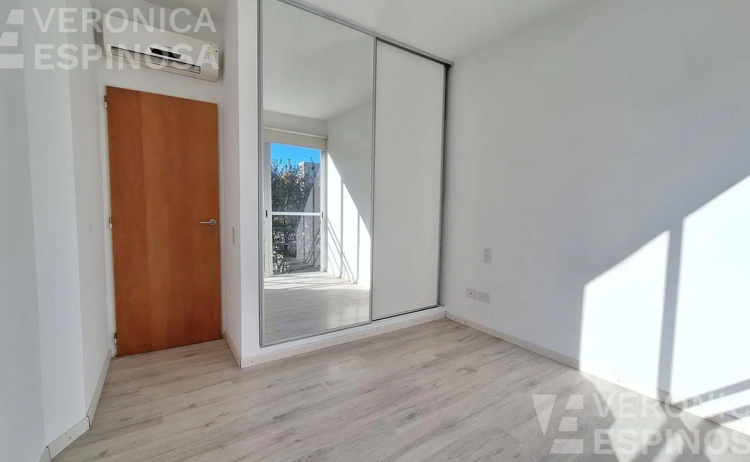 Departamento alquiler dos ambientes Moron 4