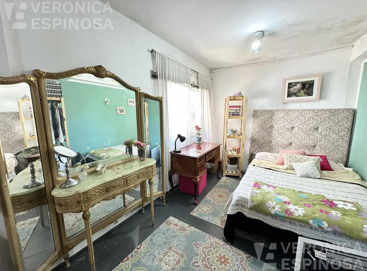 CASA EN VENTA DE CUATRO AMBIENTES EN VENTA- MORON SUR  -PATIO PILETA 8