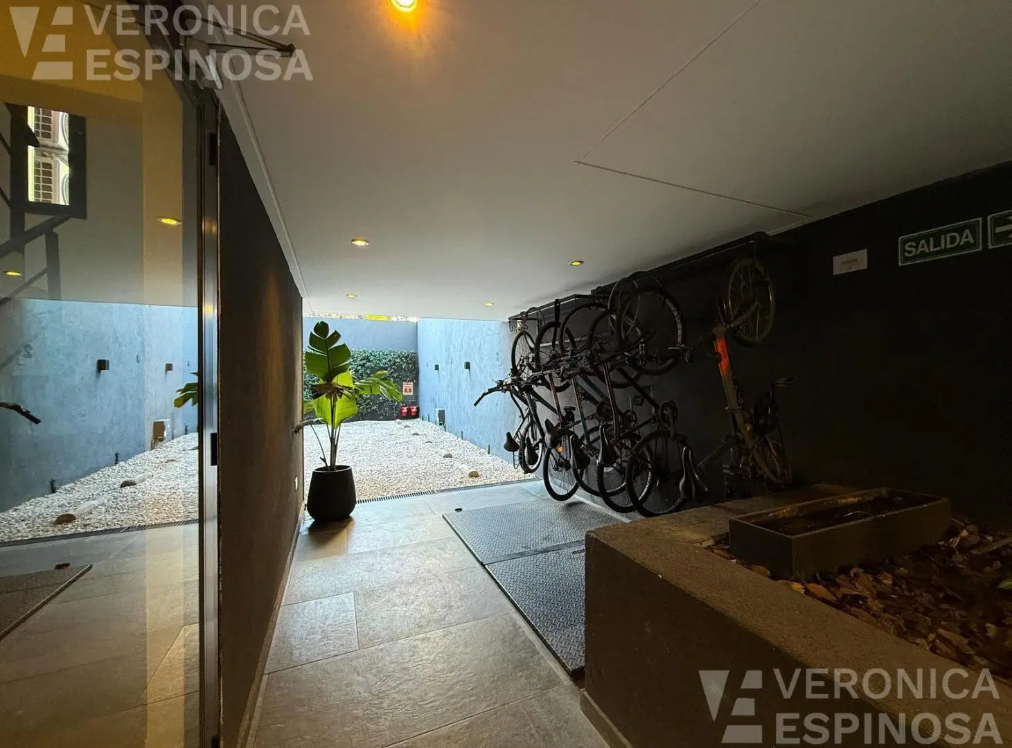 Departamento dos ambientes venta, Haedo Norte cochera parrilla lundry 3