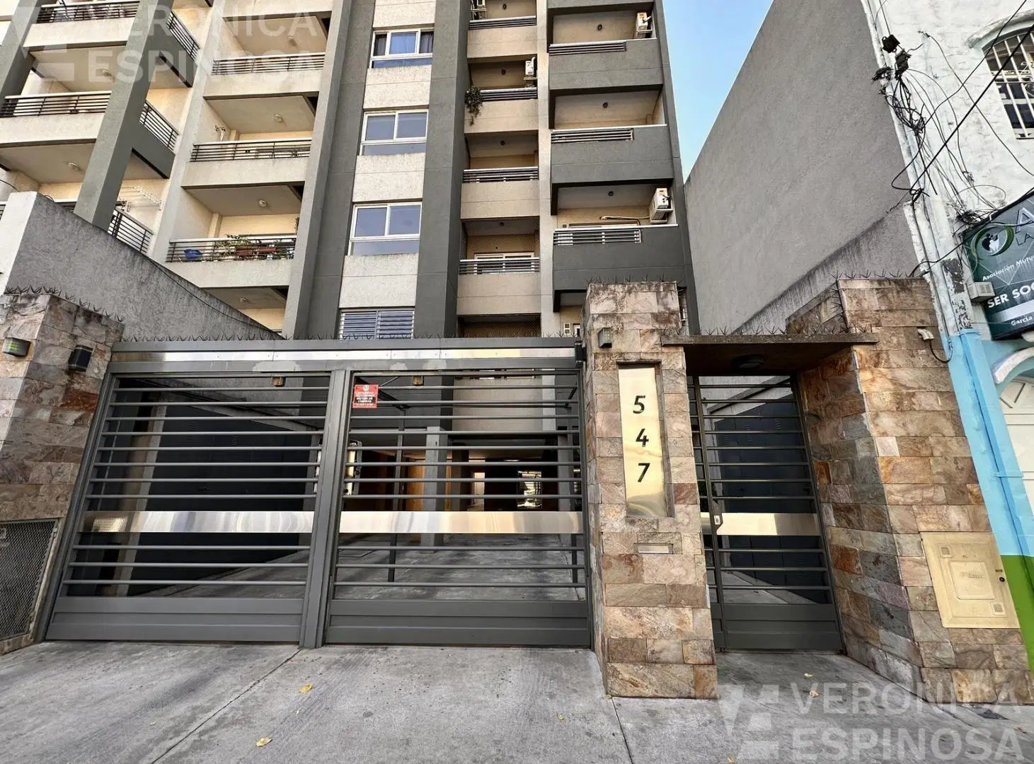Departamento dos ambientes venta Moron 4