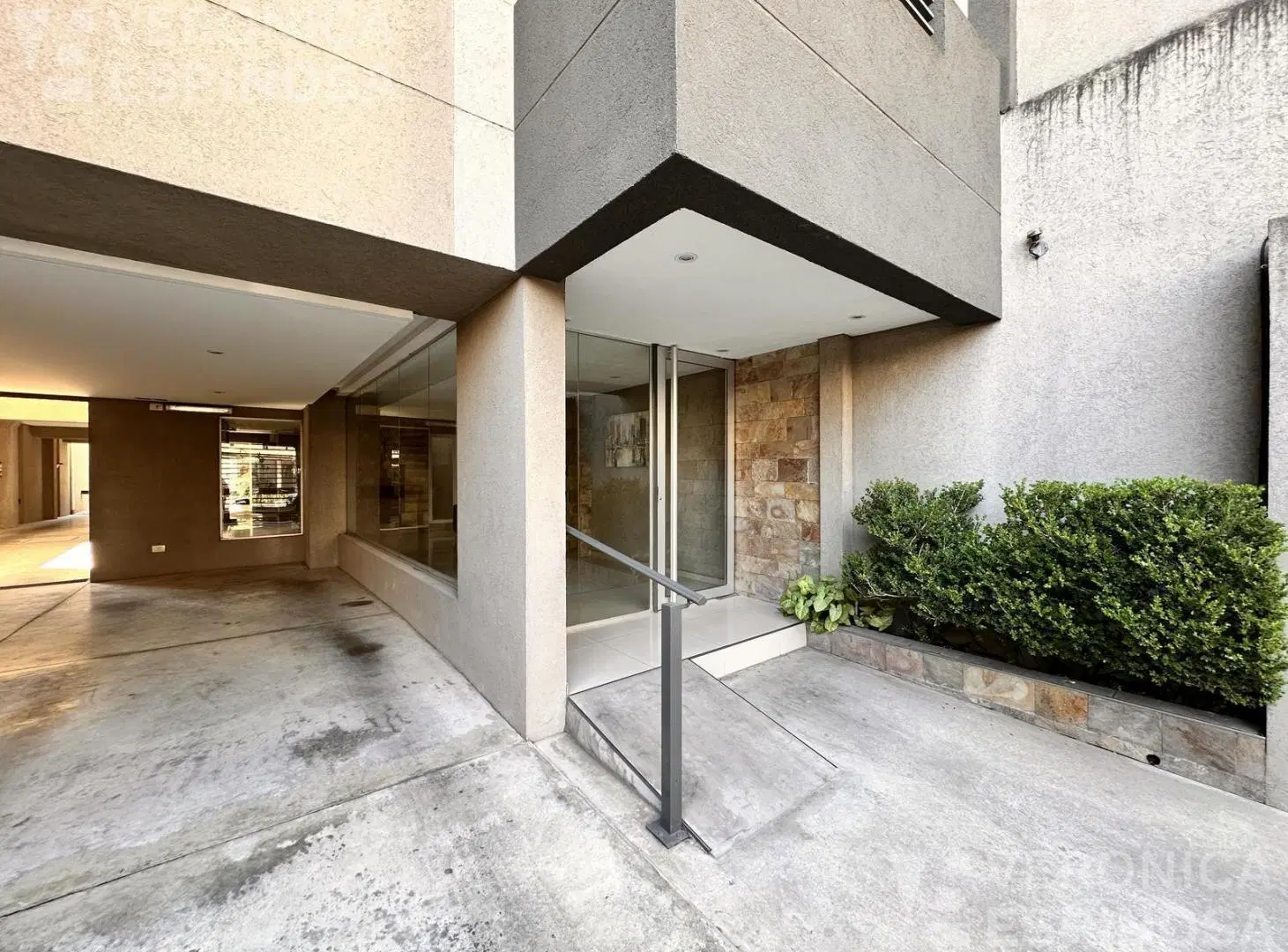 Departamento dos ambientes venta Moron 2