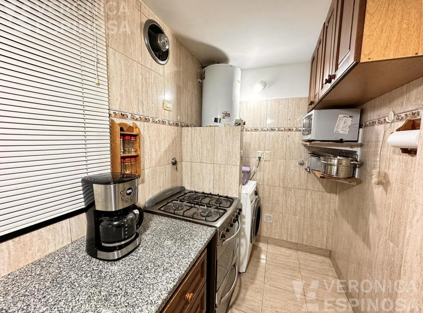 Departamento cuatro ambientes en Moron 8