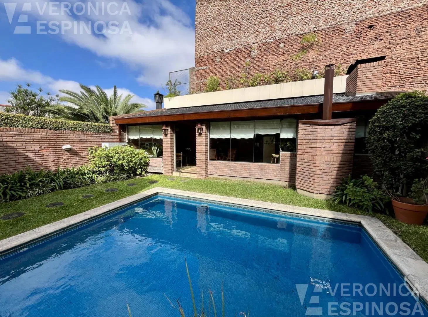 Casa de cuantro ambientes en Haedo, en venta 2
