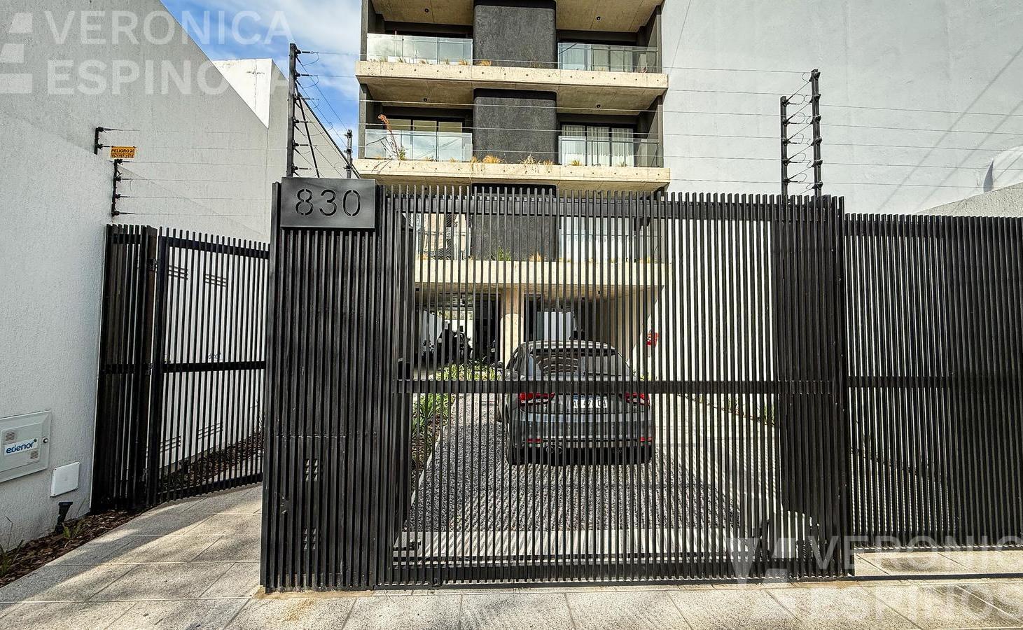 Foto de Departamento en venta, dos ambientes Haedo con Parrilla, imagen 1