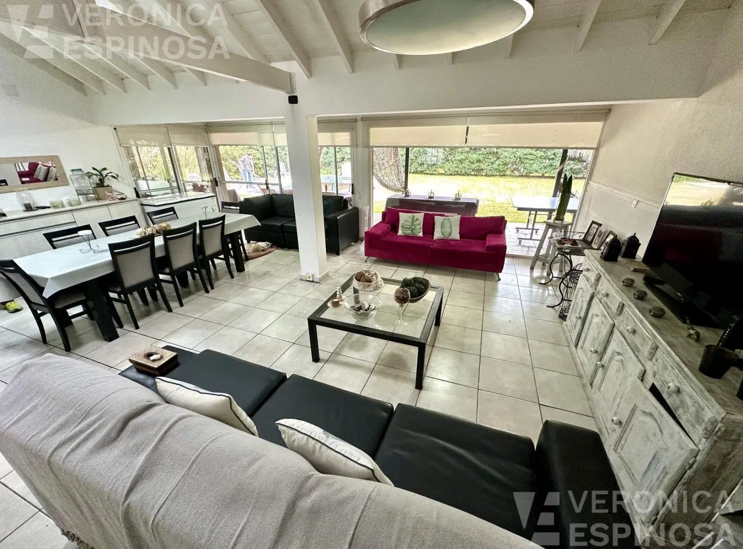 Casa Barrio Cerrado de 4 ambientes, en venta - Barrio Santa Ana Moreno 5