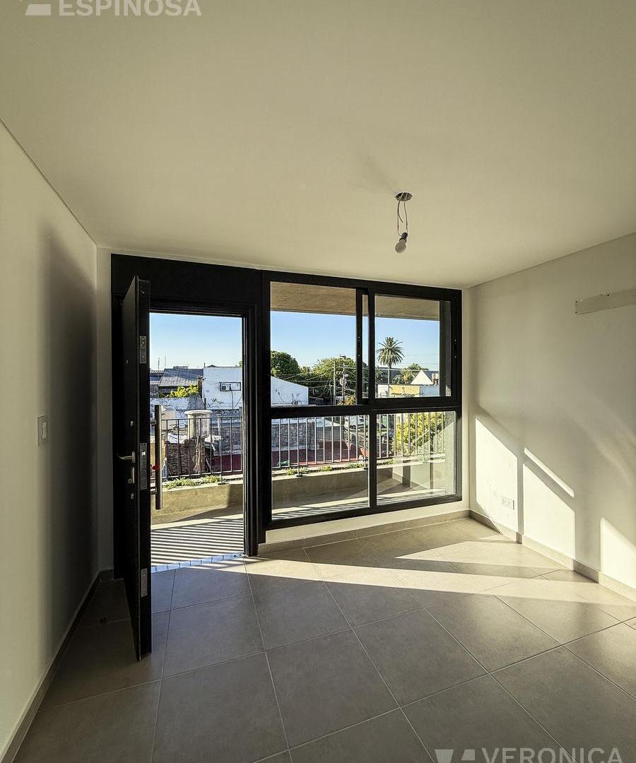 Foto de Departamento de dos ambientes en alquiler - Moron, imagen 1