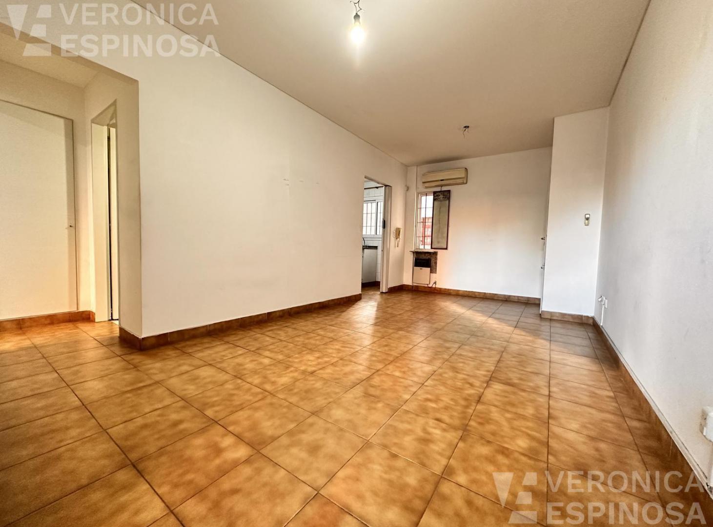 Foto de Departamento dos ambientes en venta, Moron, imagen 1