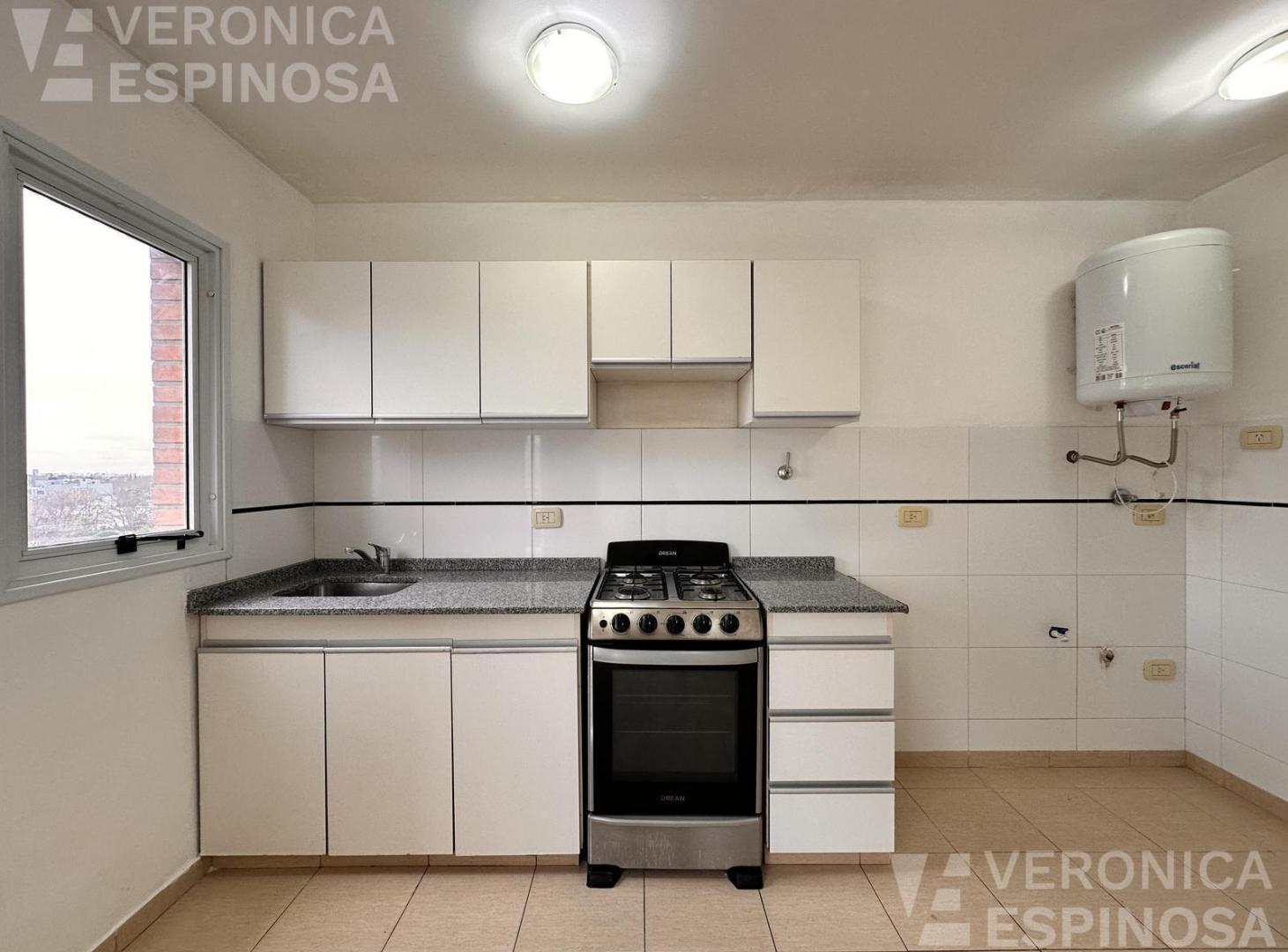 Foto de Departamento de dos ambientes en alquiler en Moron, imagen 1