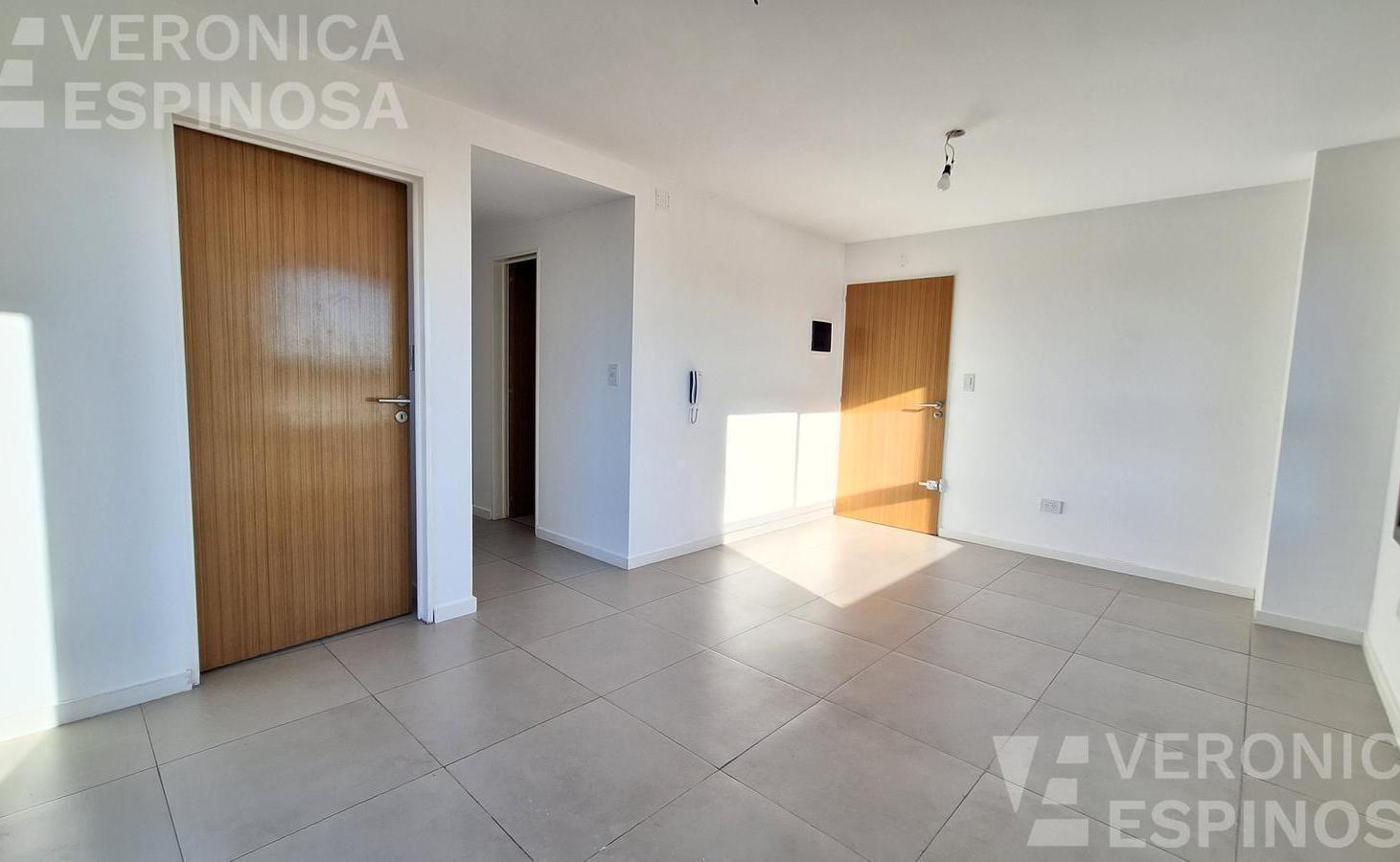 Foto de Departamento de tres ambientes en venta, Morón., imagen 2