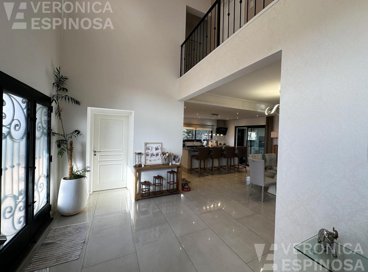 Foto de Casa en Lagos de Canning piscina permuta en venta, imagen 3
