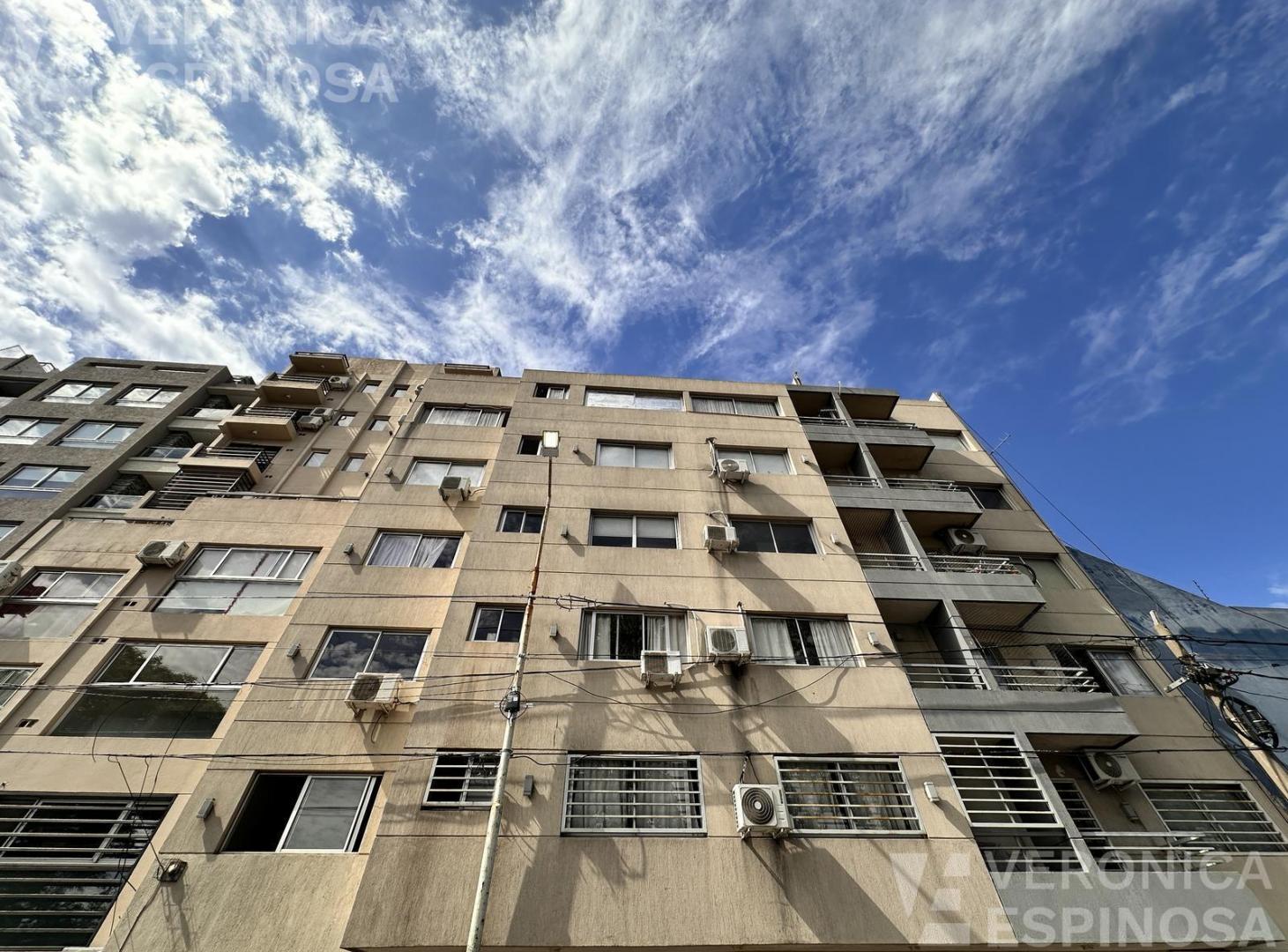 Foto de Departamento de dos ambientes con cochera en venta en Haedo, imagen 5