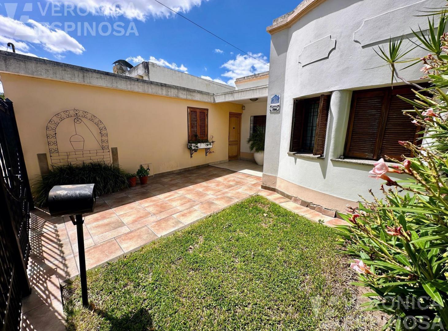 Foto de Casa venta en Haedo Sur 5 ambientes, imagen 1