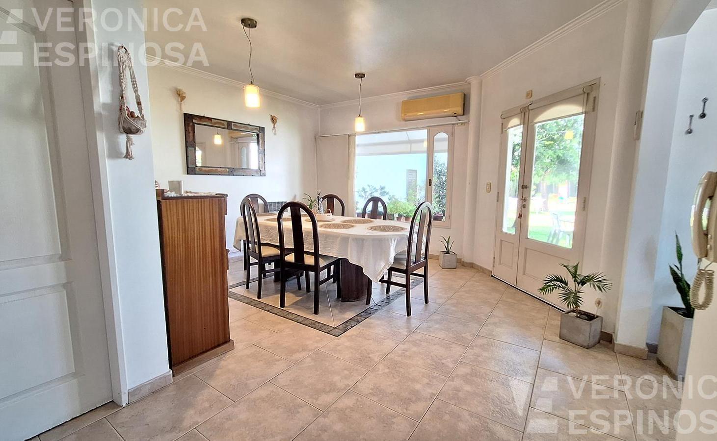 Foto de Casa tres dormitorios cuatro ambientes Venta Moron, imagen 5