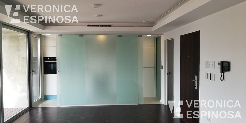 Foto de Departamento cuatro ambientes en Castelar. Edificio de categoría, imagen 1