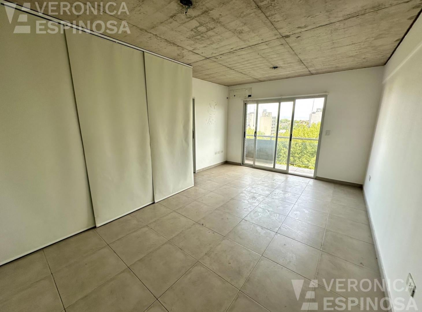 Foto de Departamento de dos ambientes en venta, Moron., imagen 2