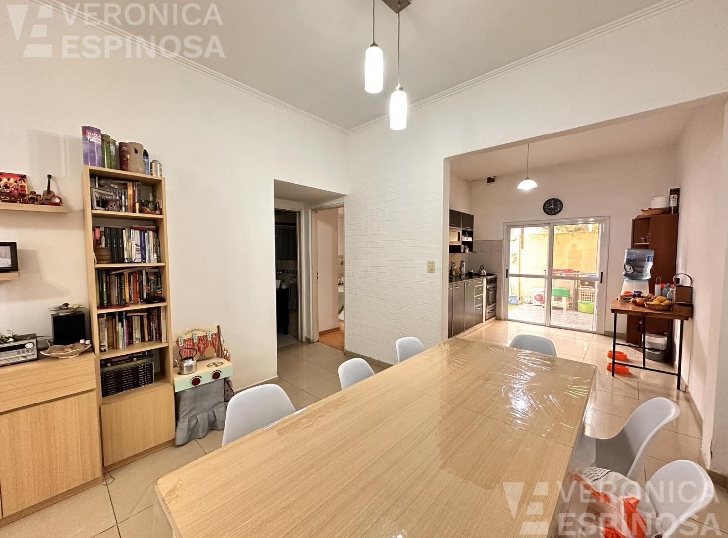Foto de PH de 3 ambientes en venta en Moron, imagen 1