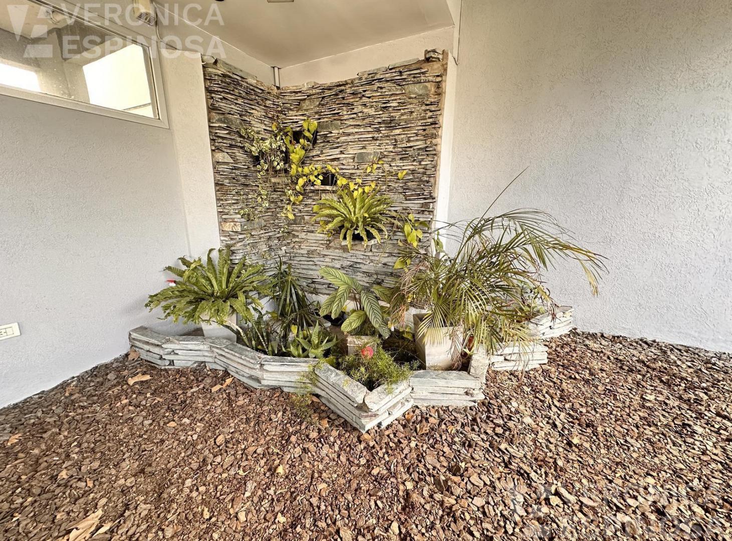 Foto de Departamento de tres ambientes con cochera en venta, Moron, imagen 5