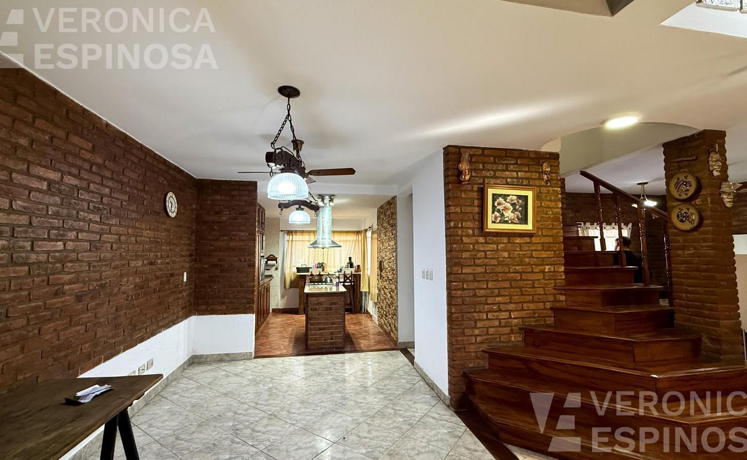 Foto de Casa en San Antonio De Padua pileta cochera 3 dormitorios, imagen 2